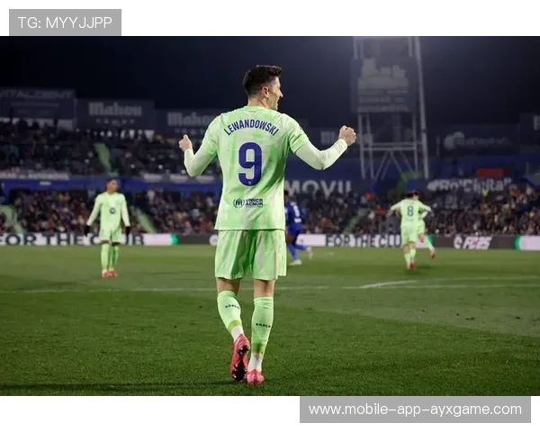 巴萨奖金门波及全队？莱万事件持续发酵