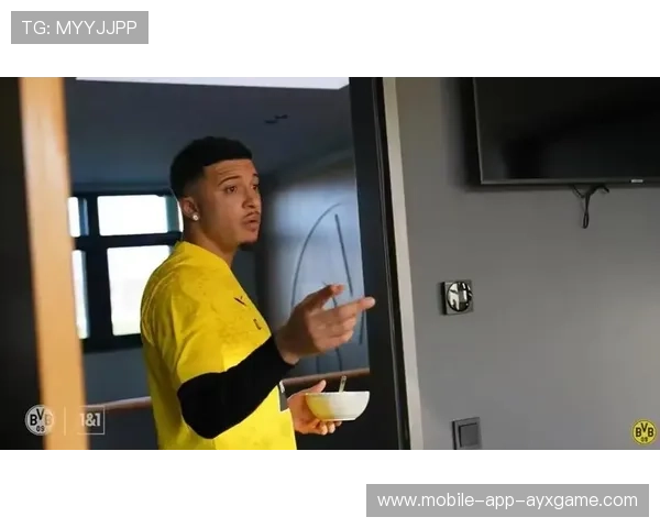 多特桑乔助攻撕开防线:速度与智慧在边路的交响 多特桑乔助攻撕开防线:速度与智慧在边路的交响