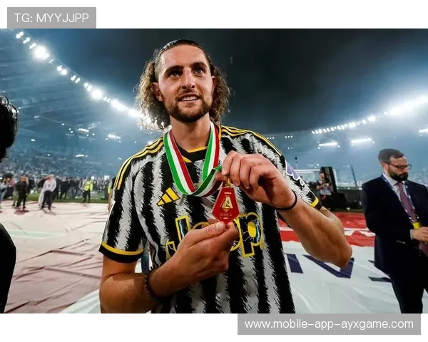 尤文拉比奥禁区横拉推射成功再次得分:从赛场瞬间看见热爱生活的证据 尤文拉比奥禁区横拉推射成功再次得分:从赛场瞬间看见热爱生活的证据