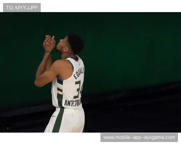 杜兰特逆天一投，篮网险胜对手